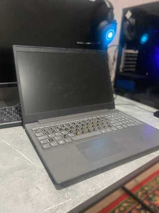 Lenovo Ryzen 5 noutbuk sotiladi,