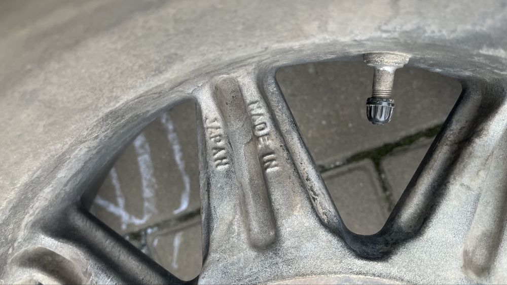 Диски с шинами 32х11.5 r15