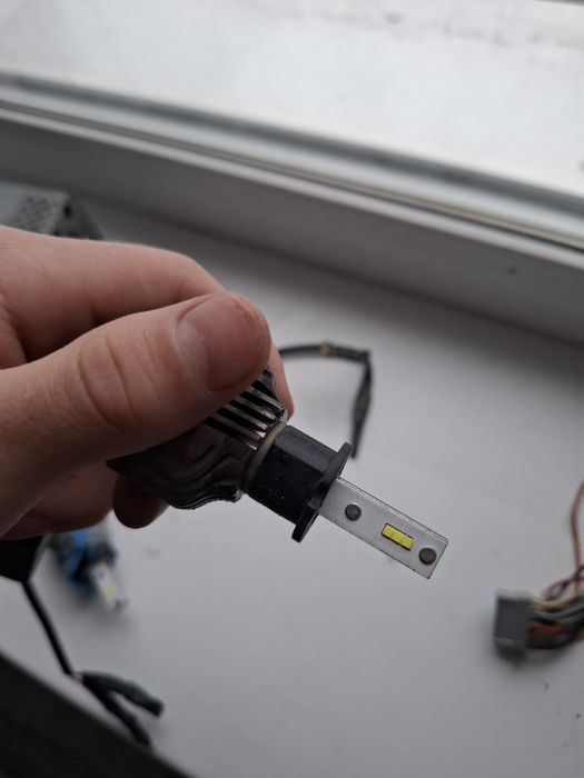 Продам туманки лэд