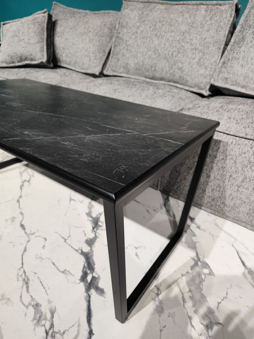 Jurnalniy stolik va stollar utalshonkali ideal holatda