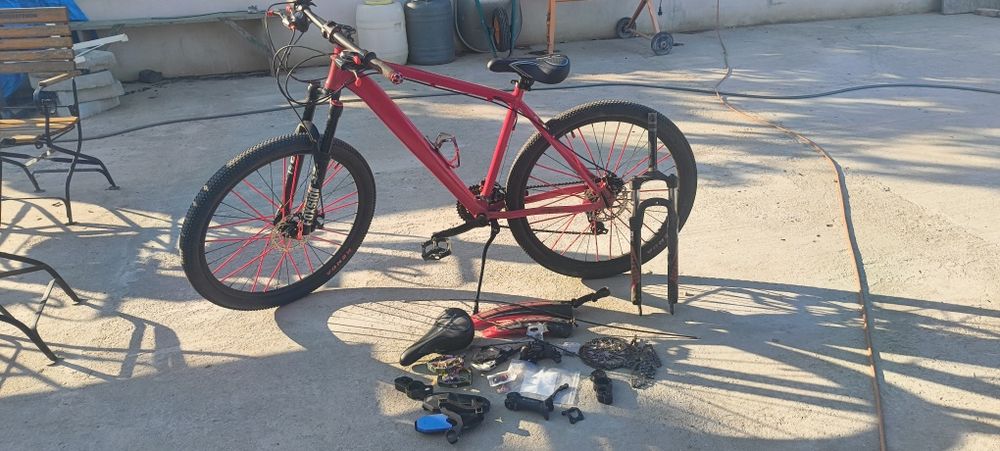 Bcicletă hardtail