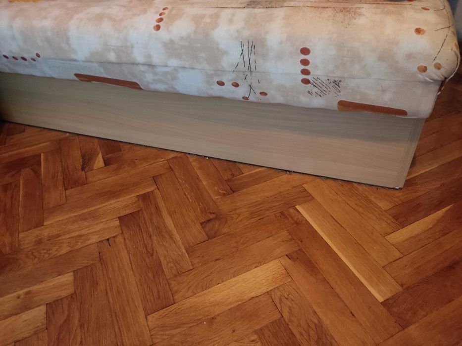 Подарявам разгъваем диван и легло