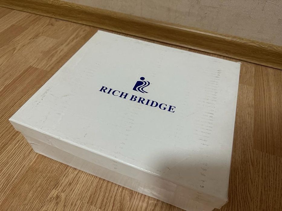 Кожаные сапожки демисезонные