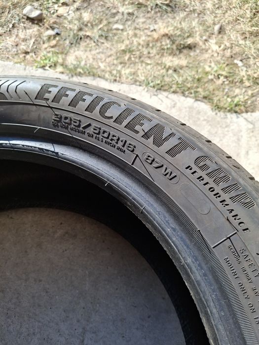 2 Anvelope de vară  205 50 r16  Goodyear