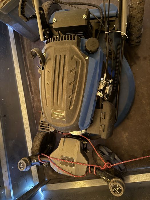 Бензинова самоходна косачка hyundai Hym51spe-zt ел стартер