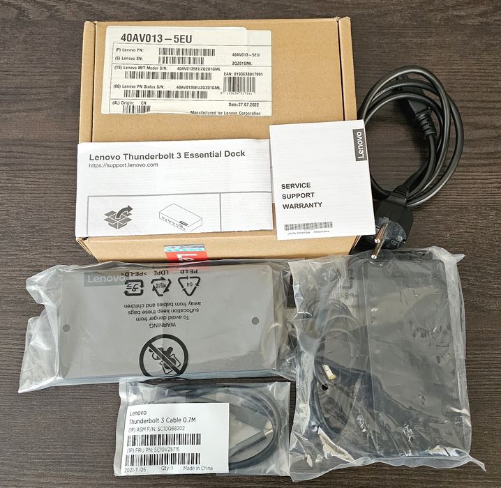 Нова докинг станция Lenovo Thunderbolt 3 Essential Dock 40AV0135EU