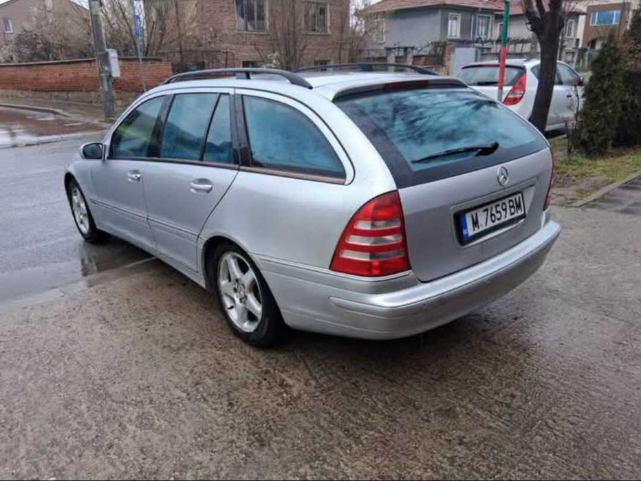 Мерцедес C240 2.6 Бензин 2003 г