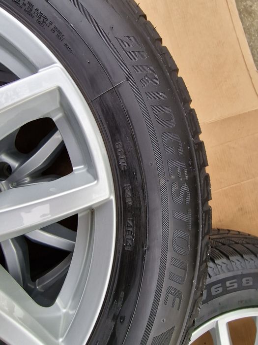 235 60 R 18 jante aliaje cu cauciucuri de iarna Santafee ~ 5 x 114,3