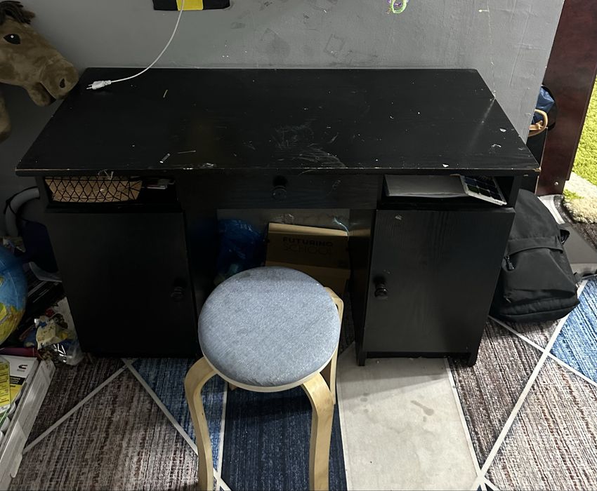 Стол письменный, школьный