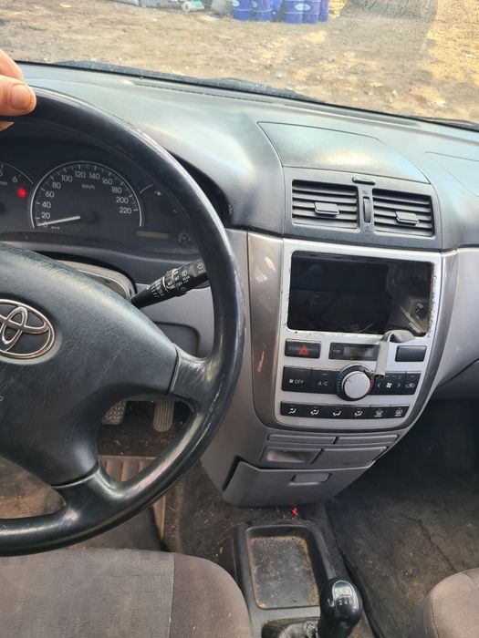 Тойота Авенсис Версо Toyota Avensis Verso 2.0 D4D на части