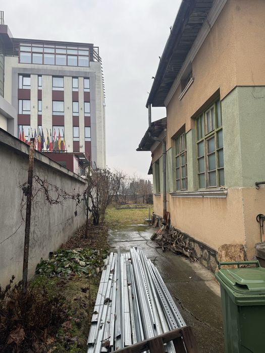 Casă de vânzare - 2 camere