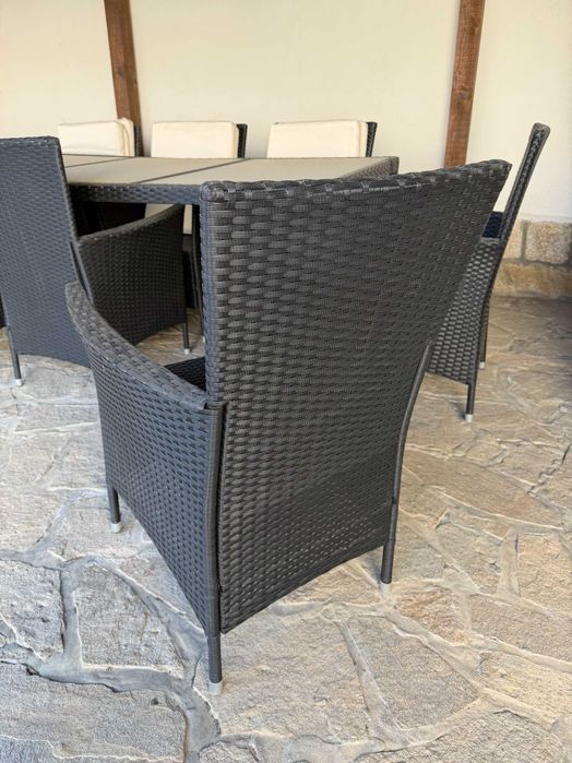 Комплект градинска маса с 8 стола в черно