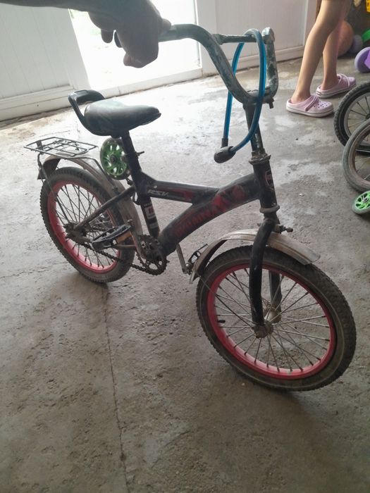 Велосипед детский 3 та хаммаси 300000 сум