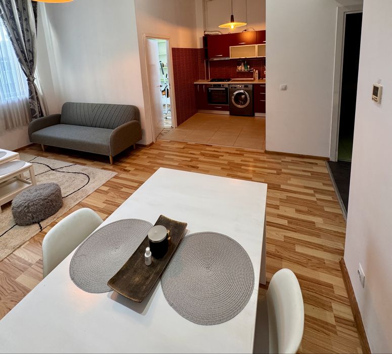 Inchiriez Apartament de 3 camere, 74mp, mobilat/utilat  modern – RIN Grand Hotel / Vitan-Bârzești