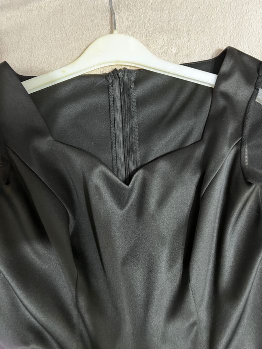 Rochie croită manual