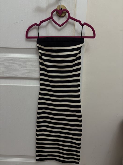 Рокли и пуловери от Zara и Bershka