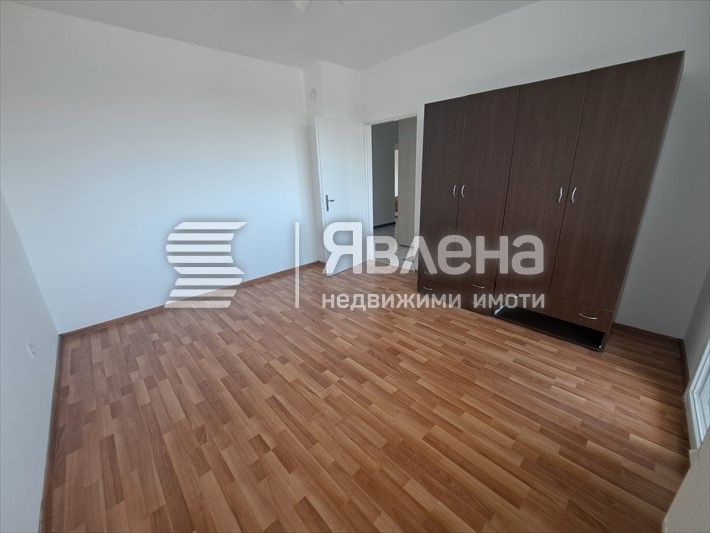 Дава се под наем Четиристаен апартамент в София, Левски В - 100 кв.м за 550 € - Снимка #2