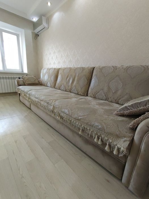 Диван 3 секции 3,30 м.