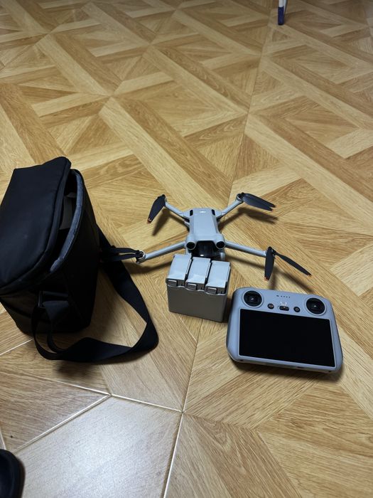 DJI Mini 3 Pro fly more