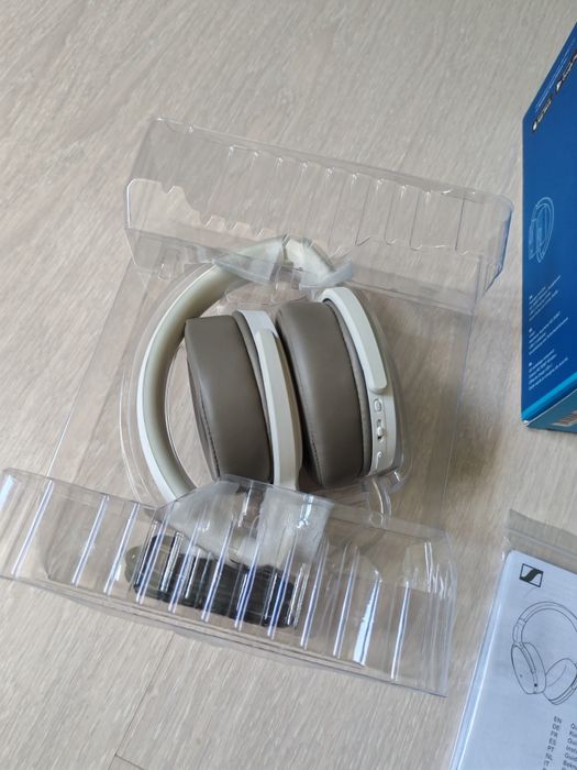 Безжични слушалки Sennheiser HD 350BT