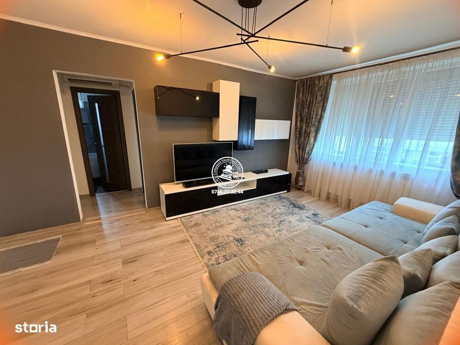 Apartament cu 3 camere decomandat Alexandru 74 mp