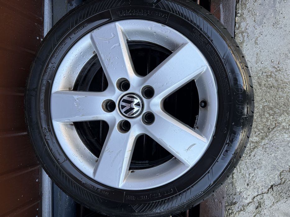 Vand jante cu tot cu caucuciuri