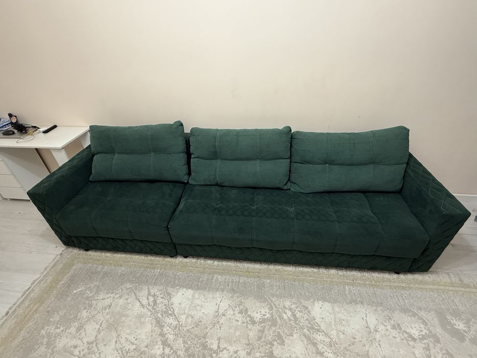 Продам диван 3 метра