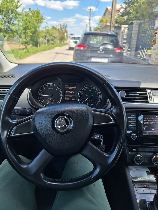 Vând Skoda octavia