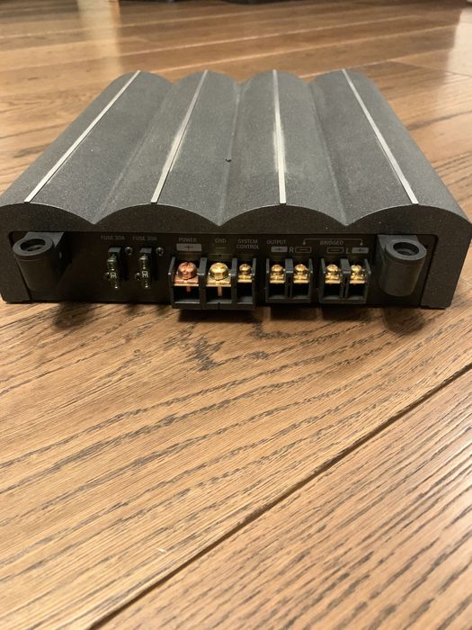 Авто усилвател PRS X320 Pioneer