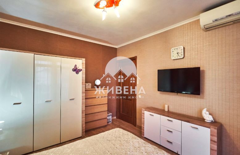 Продава се Тристаен апартамент в Варна, Бриз - 133 кв.м за 2151 €/кв.м - Снимка #11