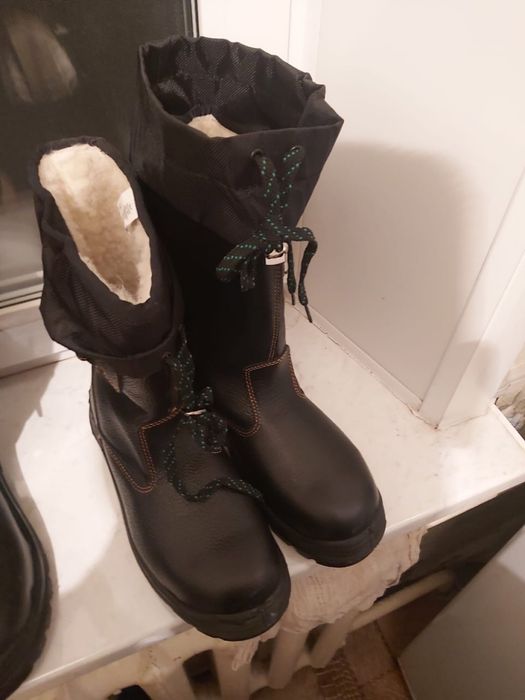 Продам плащ и обувь