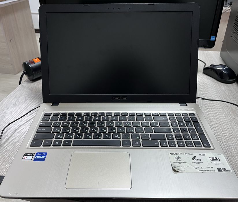 Продается ноутбук в рабочем состояние