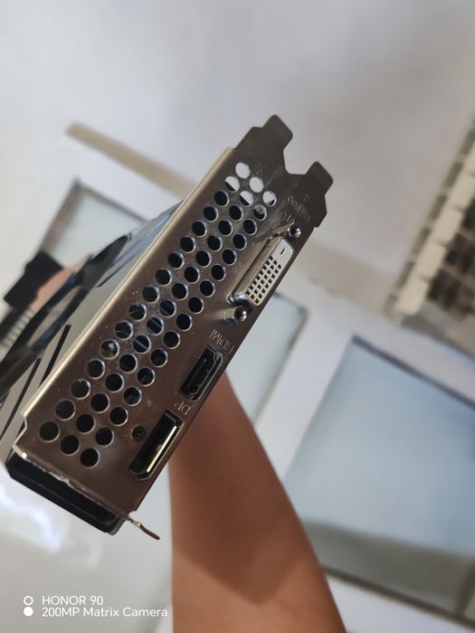 в продаже 1660супер на 8гб