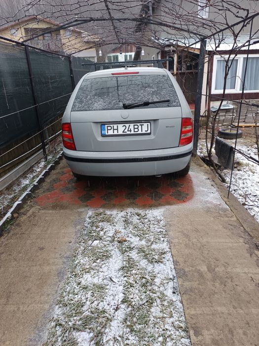 Vând skoda fabia