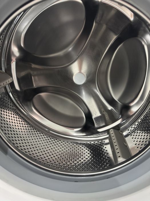 Продам стиральную машину Indesit