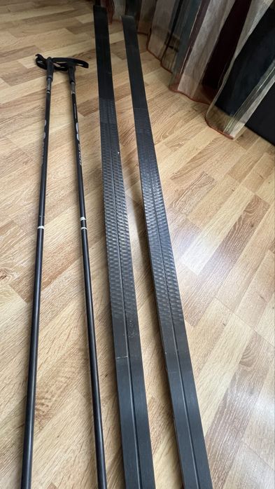 Ски тип писалки, щеки и обувки