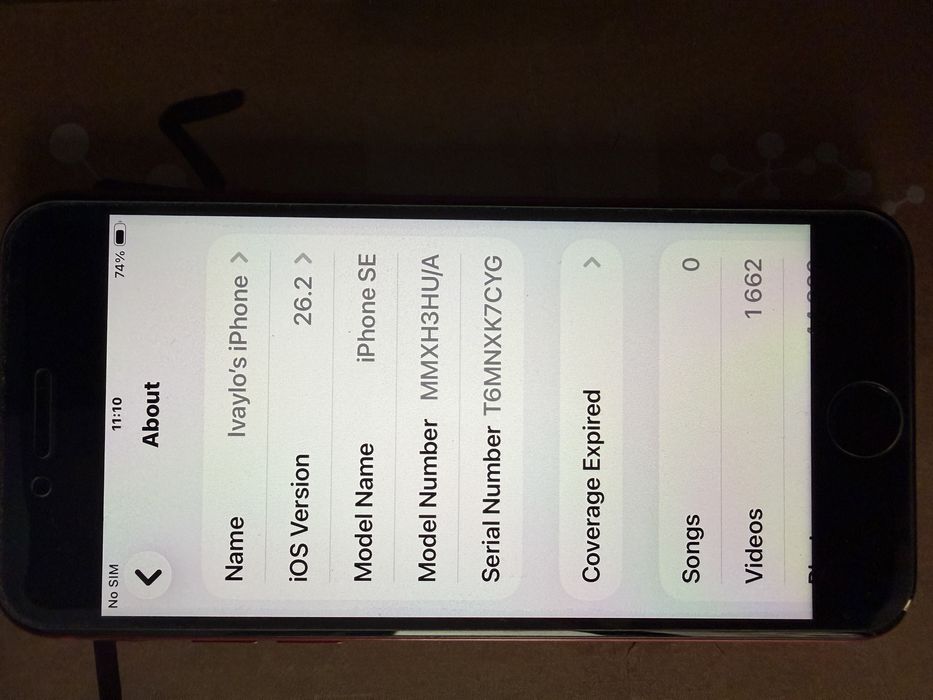 Продавам iphone SE 2022. 3 gen