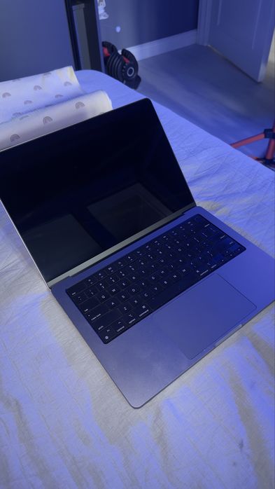 Продам MacBook Pro 14” M1 Pro