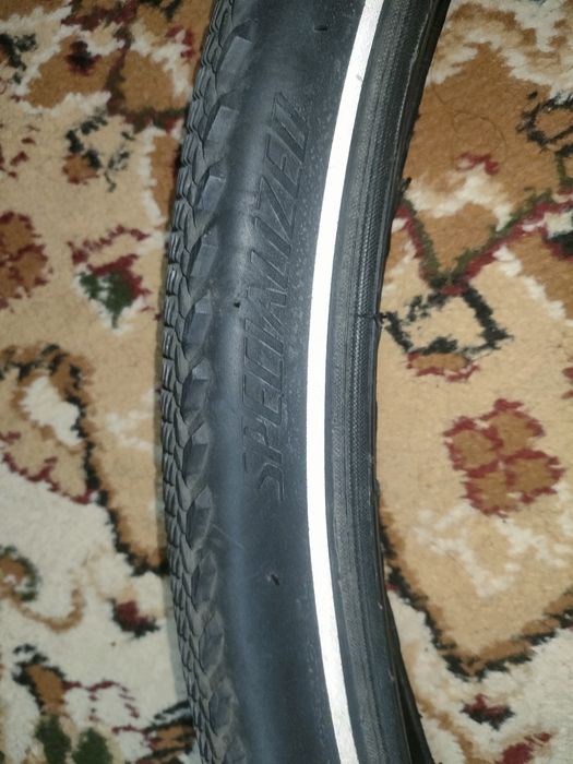 Продам резину Specialized Pathfinder Sport