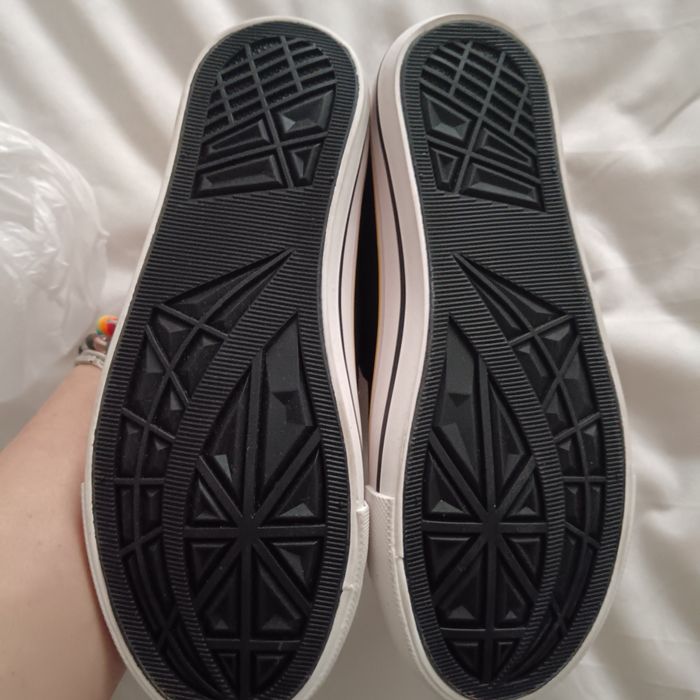 Vand pantofi sport, nr 32, NOI