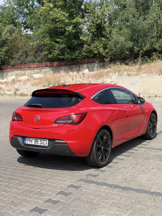 Opel Astra J Gtc 1.7 CDTI