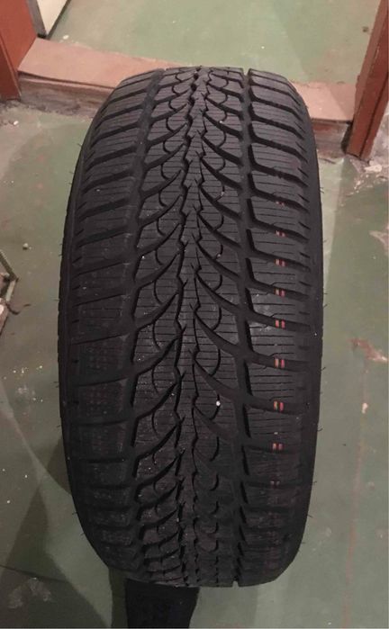 Гума 215/55 R16 - нова!