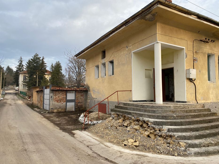 Продава се Къща в Разград, Абритус - 130 кв.м за 589 €/кв.м - Снимка #1