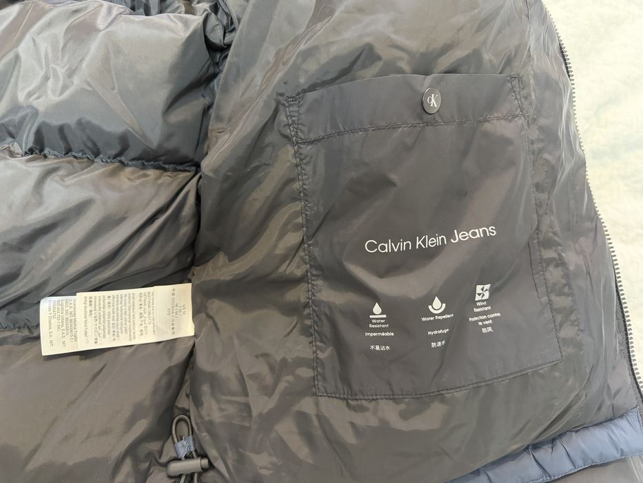 Продам зимний пуховик Calvin Klein (оригинал)
