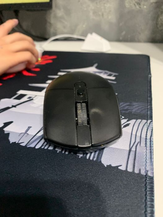 Продам мышку лагитек G305
