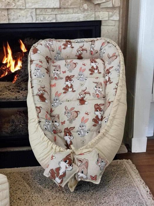 Двулицево бебешко гнездо