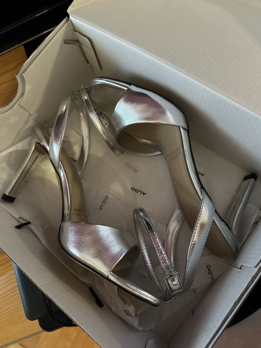 Сандали на ток Aldo