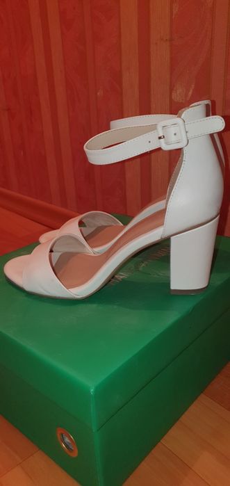 Туфли новый 37 размер