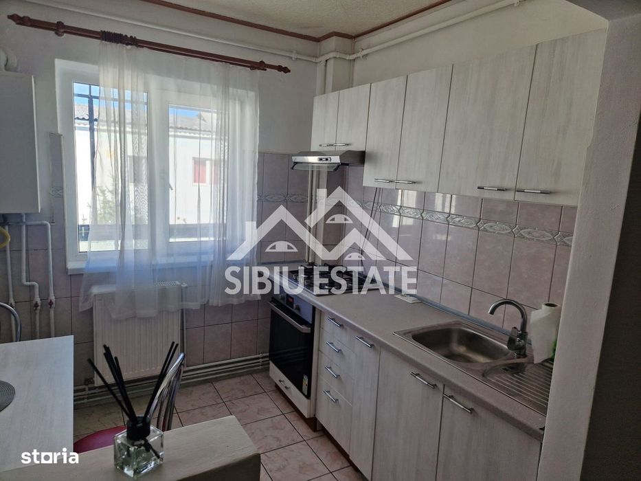Apartament decomandat 2 camere, pivnita Zona Siretului – Sibiu 45 mp — fotografia 1