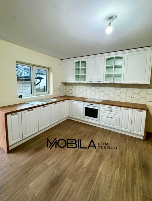 Mobilă la comandă – Bucătării, dormitoare, livinguri, birouri